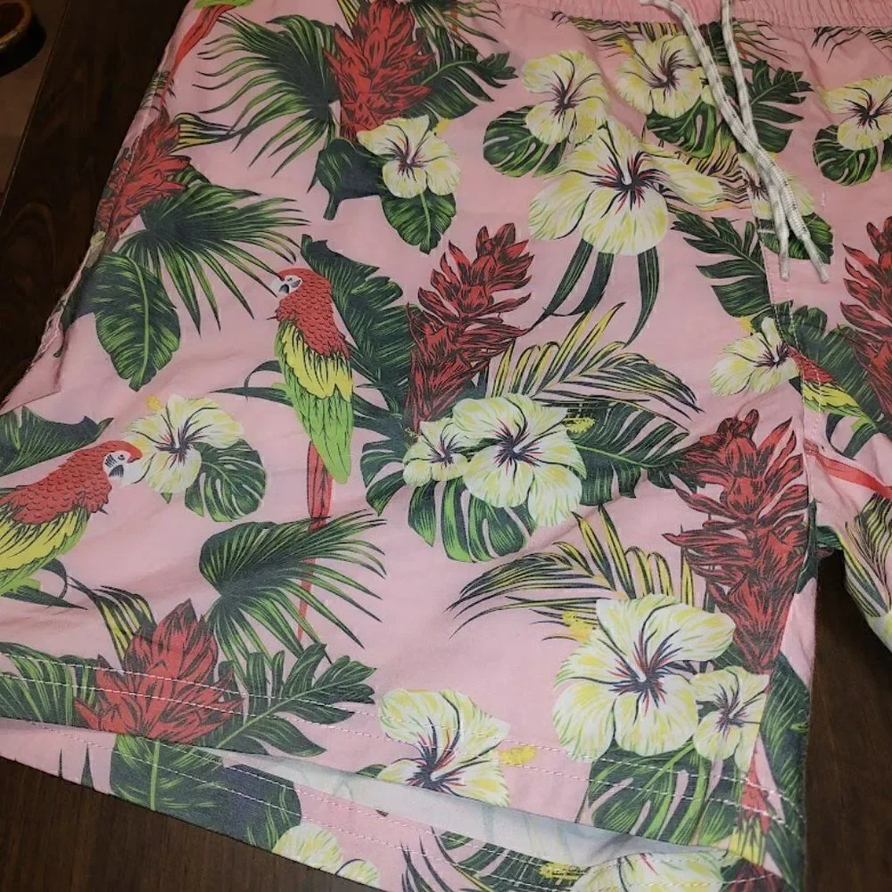 New Goodfellow Pink Parrots Flowered Swim Trunks Men's XL